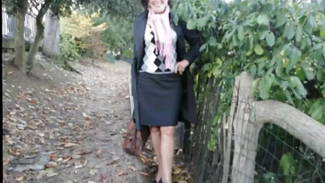 الأم المتعرجة سيبيل ستالون تأخذ ابنها افلام سكس اجنبي محارم في جولة