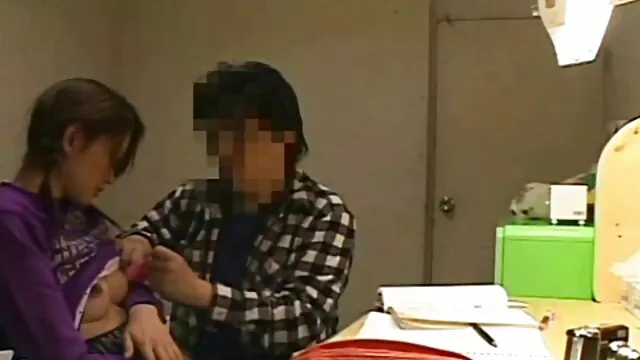 برازرز: جيمي يمارس الجنس مع مقاطع سكس اجنبي محارم زوجة أبيه كوين ووترز بعد العثور على لعبته الجنسية على pornHD