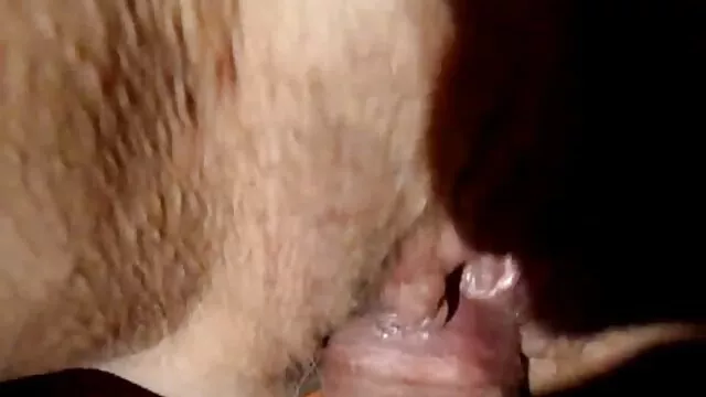 أحمر الشعر في سن المراهقة سكس محارم اجنبى يأخذ بي بي سي من الخلف