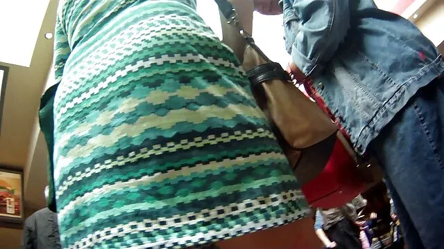زوجة الأب سكس محارم اجنبي مترجم الشقية تسحب ريمكس أثناء الشعر