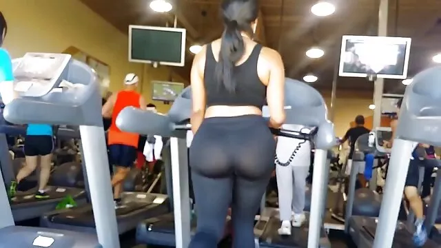 أميرة قزم مواتية في افلام سكس محارم اجنبي التحليل مع 1 كبير