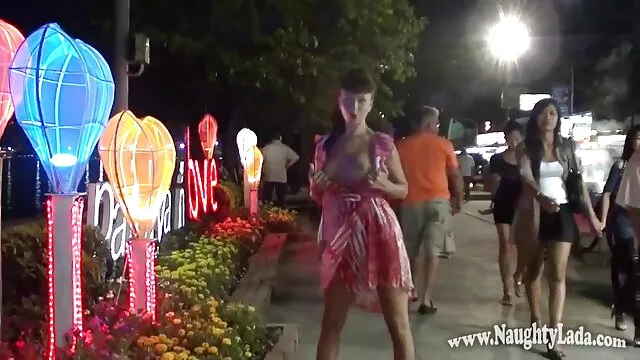 أسود: براتي و بي بي سي أحمر الشعر المتعطش سكس اجنبي محارم امهات لبي بي سي ، آنابيل ريد يحصلان دائمًا على رغبتهما على موقع PornHD