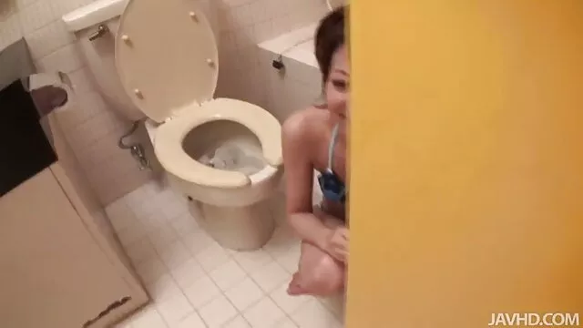 تحب Slender Eveline Dellai اليوغا اجنبي محارم و BBCs!