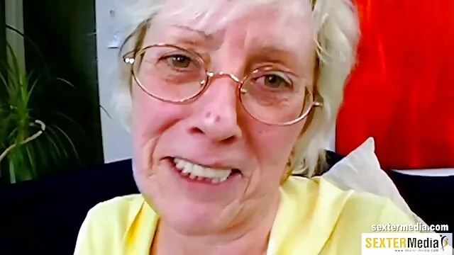 2 بنات البهجة يذهبون إلى أجهزة الصراف الآلي زنا محارم اجنبي مترجم على الديك ضخمة