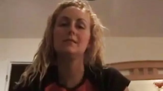 يوم Tiny Bambi سكس محارم اجنبي مترجم عربي الكبير في العمل