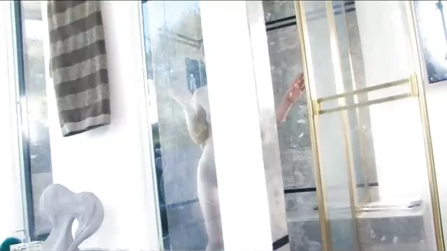 الأم Bazonga ليست سكس محارم اجنبي مترجم Bazinga
