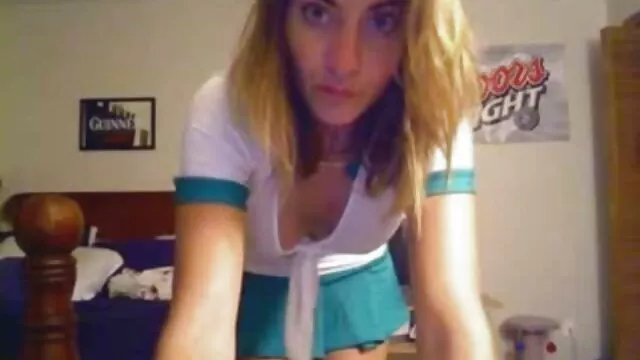 18 عامًا ، الثدييات الكبيرة محارم سكس اجنبي الطبيعية و BWC في المؤخرة